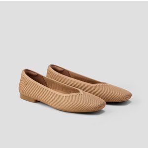 Vivaia Flats, size 7.5 wide